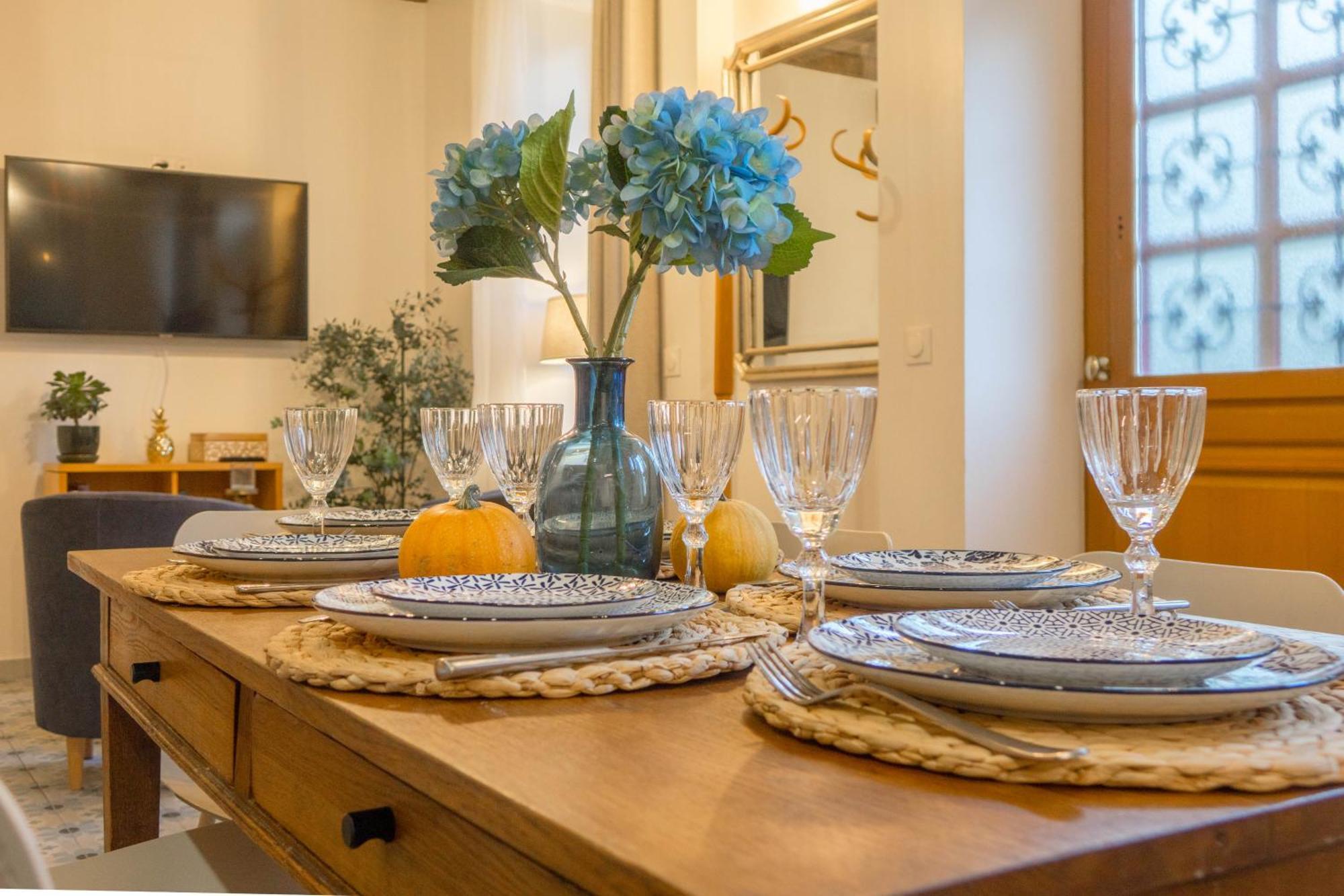Domaine De Charme Au Coeur D'Orleans Classe 3 Etoiles - Bords De Loire - 21 Couchages Avec Parkings Prives 外观 照片