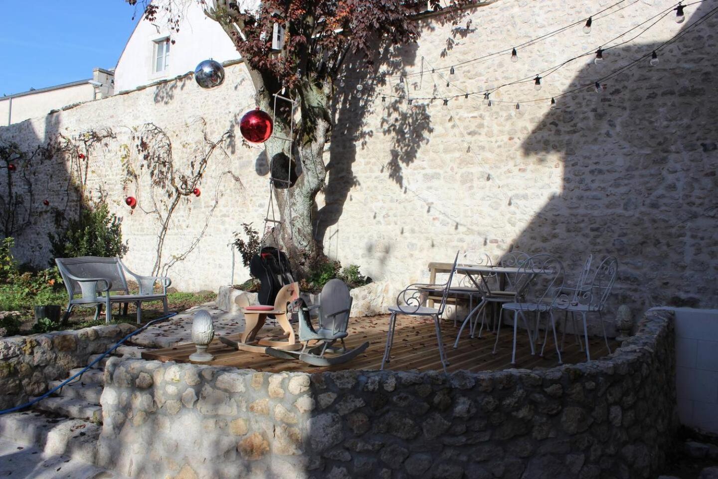 Domaine De Charme Au Coeur D'Orleans Classe 3 Etoiles - Bords De Loire - 21 Couchages Avec Parkings Prives 外观 照片