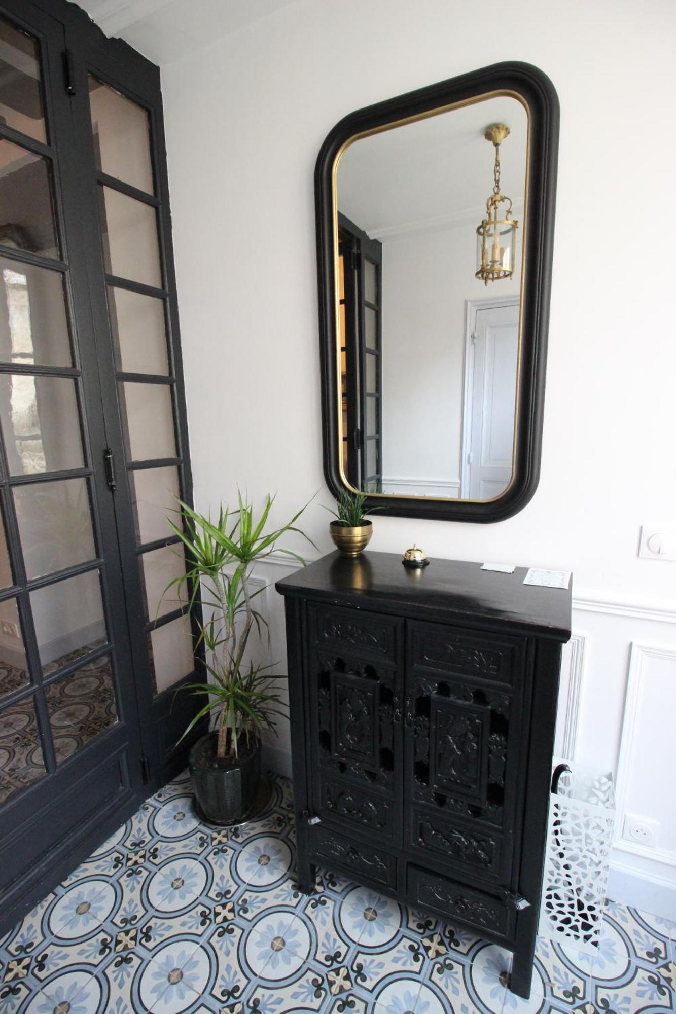 Domaine De Charme Au Coeur D'Orleans Classe 3 Etoiles - Bords De Loire - 21 Couchages Avec Parkings Prives 外观 照片