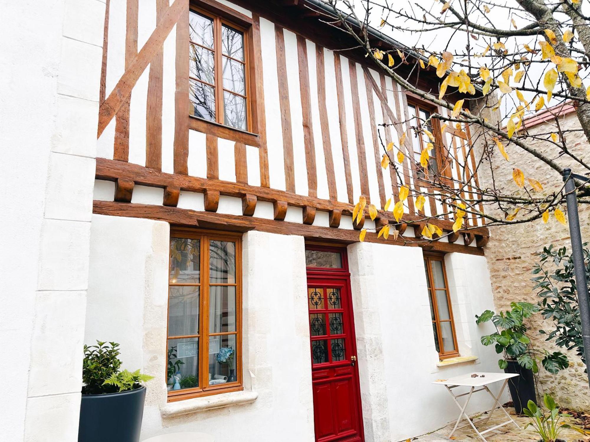 Domaine De Charme Au Coeur D'Orleans Classe 3 Etoiles - Bords De Loire - 21 Couchages Avec Parkings Prives 外观 照片